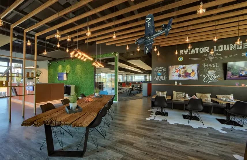 Aviator Lounge